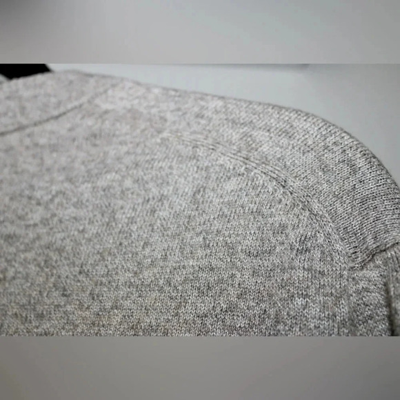 Banana Republic Heathered Tan Long Sleeve - Picture 4 of 5